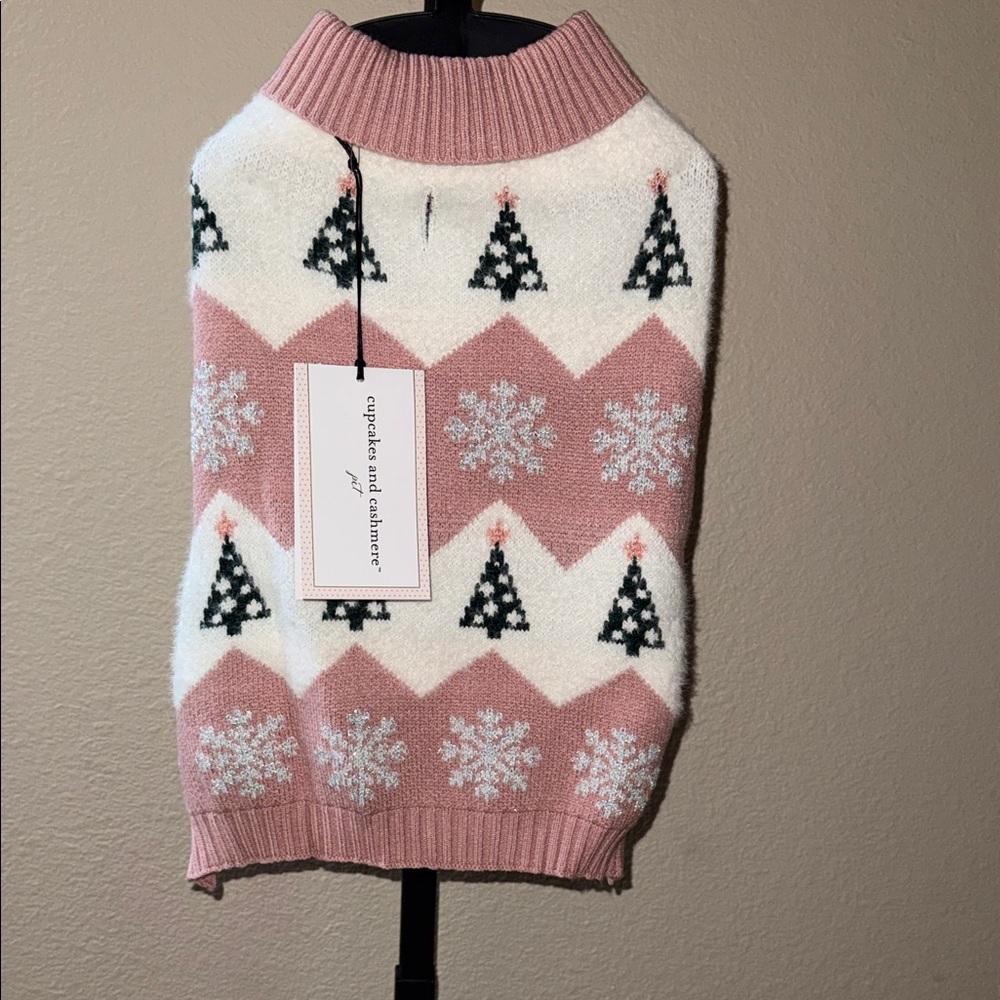 NWT cupcakes & cashmere Pink White Zig Zag Dog Sweater Silver Snowflakes Trees M